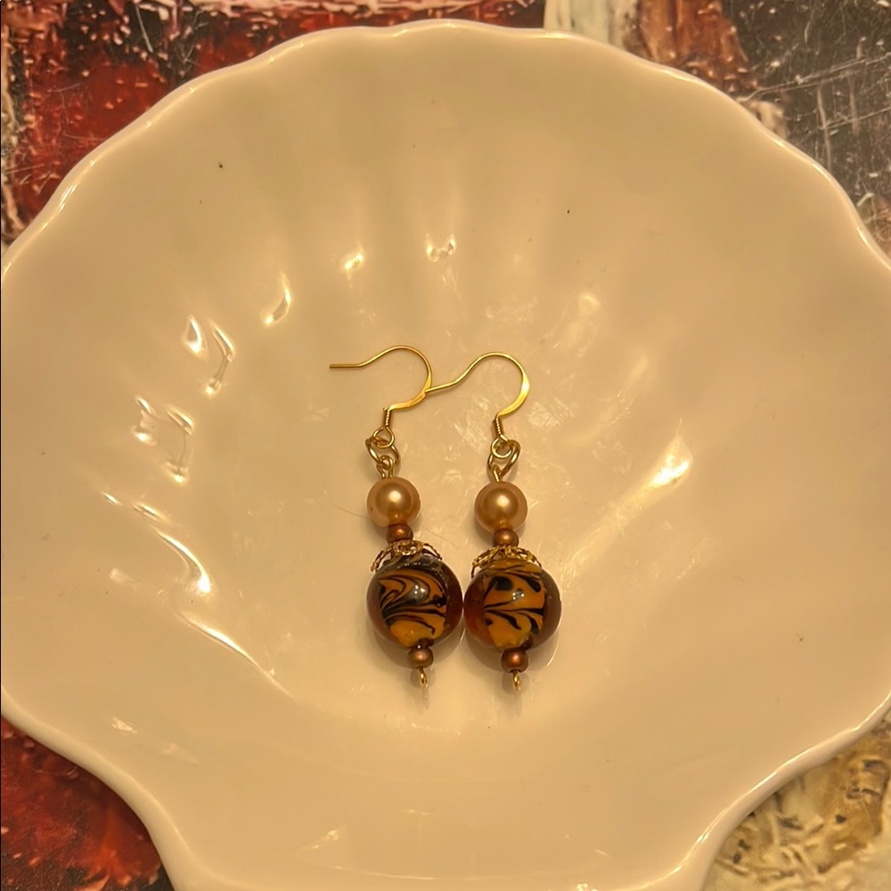 Gold and Brown Teardrop Earrings with Elegant Design